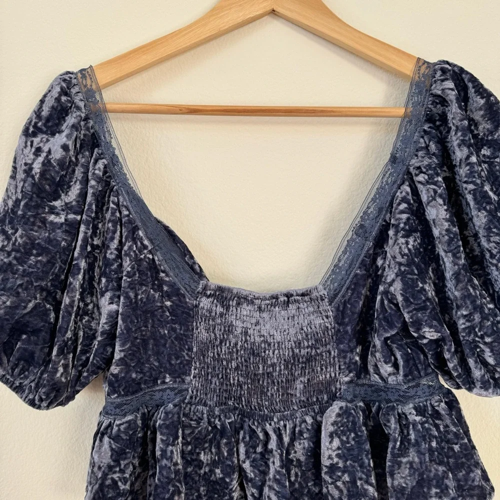 FREE PEOPLE Yours Truly Dark Blue Velvet Peplum Blouse Top Keyhole Cutout XS